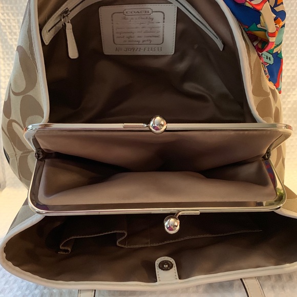 Coach F13533 Carryall signature shoulder bag - Picture 5 of 7